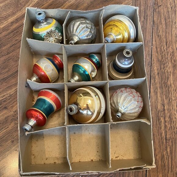 Vintage 9 Shiny Brite+ Glass Mica CHRISTMAS Ornaments In Box - Picture 1 of 11